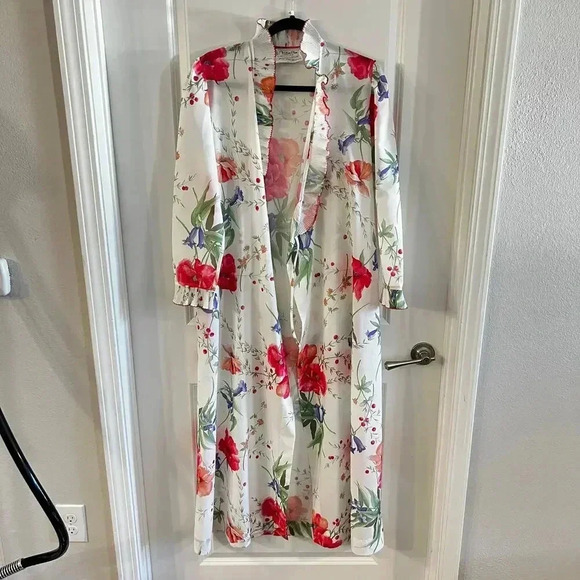 135 Vintage Christian Dior Saks Fifth Avenue Floral Robe Size Small - Picture 1 of 4